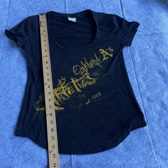 Genuine Merchandise Burnout Shirt Womens Extra Small XS Oakland As MLB Baseball - Picture 7 of 8